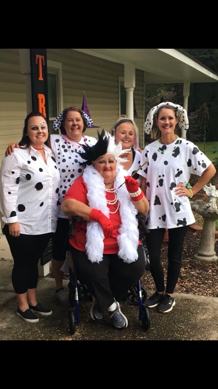 Mandi Alexander, Jennie Rounds, Connie Mabile, Catherine Breaux, Celine Millet of Brusly.png